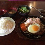 Kanadhian - ハンバーグ＆チキン南蛮（1190円）