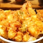 日本橋 天丼 金子半之助 - 江戸前天丼（970円）横から