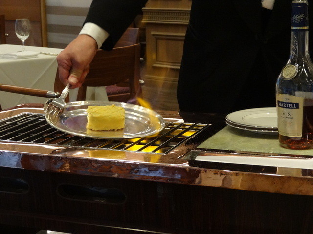 ナポレオンパイ By K ハミルトン 閉店 東京會舘レストラン ロッシニ 内幸町 ビストロ 食べログ