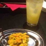 パパスバル - シークワーサーサワー、ネパールの和え物