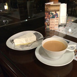 貴船倶楽部 - レアチーズケーキと紅茶