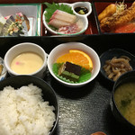 吉野ヶ里温泉弥生亭 - 卑弥呼御膳です
計算上 ４００円に・・