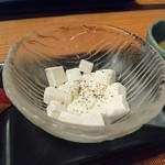 小料理 会田 - 前菜の一品は、クリームチーズがベース