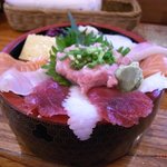 Tsukiji Hamashigezushi - 5色丼