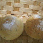 ヴァンダンジュ - パンは、バジルが入っていて美味しい