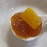 ヴァンダンジュ - ミニャルディーズ。紅茶のジュレ