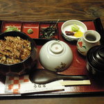 鰻料理　うな富 - 