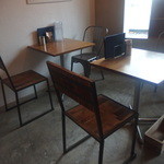 アフターグロウ - テーブル席