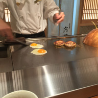 ステーキ花郷 祇園店 - ハンバーグランチも目の前で焼いてくれます