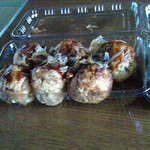 まる福 - 最終日に買ったたこ焼き。
