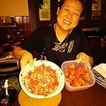 玉鬘 - 【2015年11月19日】サラダの生ハムとフルーツトマト、それから玉鬘ママ。