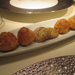 アミューズブーシュ