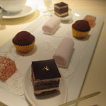 レストランひらまつ 広尾 - 小菓子