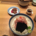日本橋海鮮丼 つじ半 日本橋本店 - 梅 990円
                                