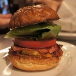 ベーコンチーズバーガー