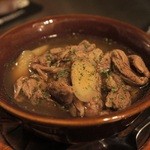 牛スジとゴボウの煮込み 