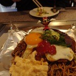 あすれ甲南堂 - 甲南堂特製カレーのお月見チーズカレーそば焼き