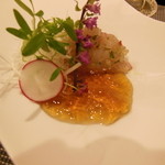 ポエシア - 牟岐産天然鯵のタルタル紫蘇風味 和風のジュレ添え