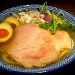 だしと麺 - 飛魚だし熟玉そば