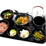 24/7 cafe apartment umeda