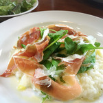 プチプレッソ - 料理写真:生ハムとパルミジャーノのリゾット