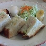 sandwich cafe うみねこ - えびサンド　トーストしてもらいました。