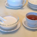 美味飲茶酒楼 - デザートは西米露（タピオカ入りココナッツミルク）