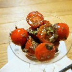 Delicious tomato with tapenade sauce