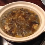 たつみや - 鍋に鰻ごろごろの図