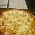 ファイブシーズンズキッチン - 栗とゴルゴンゾーラのピザ