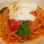 ファイブシーズンズキッチン - 安田ヨーグルトのモッツァレラチーズとバジルのトマトスパゲティー
