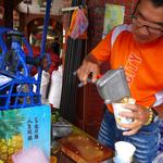 迪化街金桔檸檬 - ギュッと潰して、カップへ。