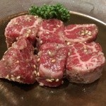 焼肉トラジ - 名物ヒレカク（1250円）