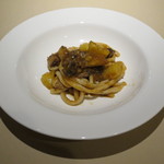 リストリア・ジラソーレ - 岐阜県産　猪のラグーとブロードでホクホクに茹でた栗の自家製「ピチ」