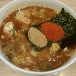 隆勝 - 辣油入りの甘辛スープ