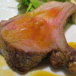 ニュージーランド産　仔羊のロースト
          　～フォンドヴォーのソースとカリフラワーのピューレを添えて～