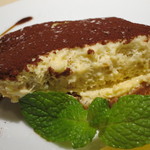 リストリア・ジラソーレ - 生クリームを使わないティラミス・クラシコ