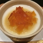 日本料理 晴山 - 水菓子　和三盆のプリン 林檎のソース