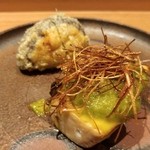 日本料理 晴山 - 強肴　鰆 葱味噌 揚げた九条葱 鶏味噌を詰めた椎茸の天ぷら