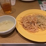 スイーツパラダイス - アタシのスイーツ♡  パスタ2種と、やりいかのグリーンカレー。