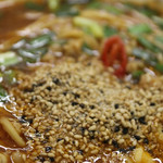 らーめん侘助 - すりごま投入