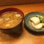 Tsukushitei - 味噌汁、漬け物