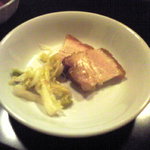 華 - お通し（キャベツ酢漬けと蒸し豚）
