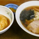 華林 - 本日のランチ（ラーメン＋ミニカニ玉丼）￥670