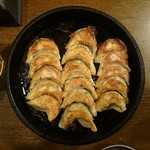 鉄なべ - 2015年10月　焼き餃子　470×2円