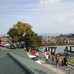 嵐山よしむら - 渡ってきた渡月橋方面その２