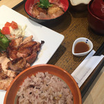 大戸屋 - 炭火焼き鶏とホッケ