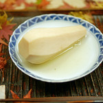 緒方 - 大阪富田林の海老芋の炊きもの