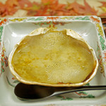 緒方 - 田舎味噌を入れた間人蟹の甲羅焼き