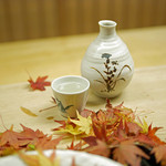 緒方 - 紅葉の中の白露垂珠...